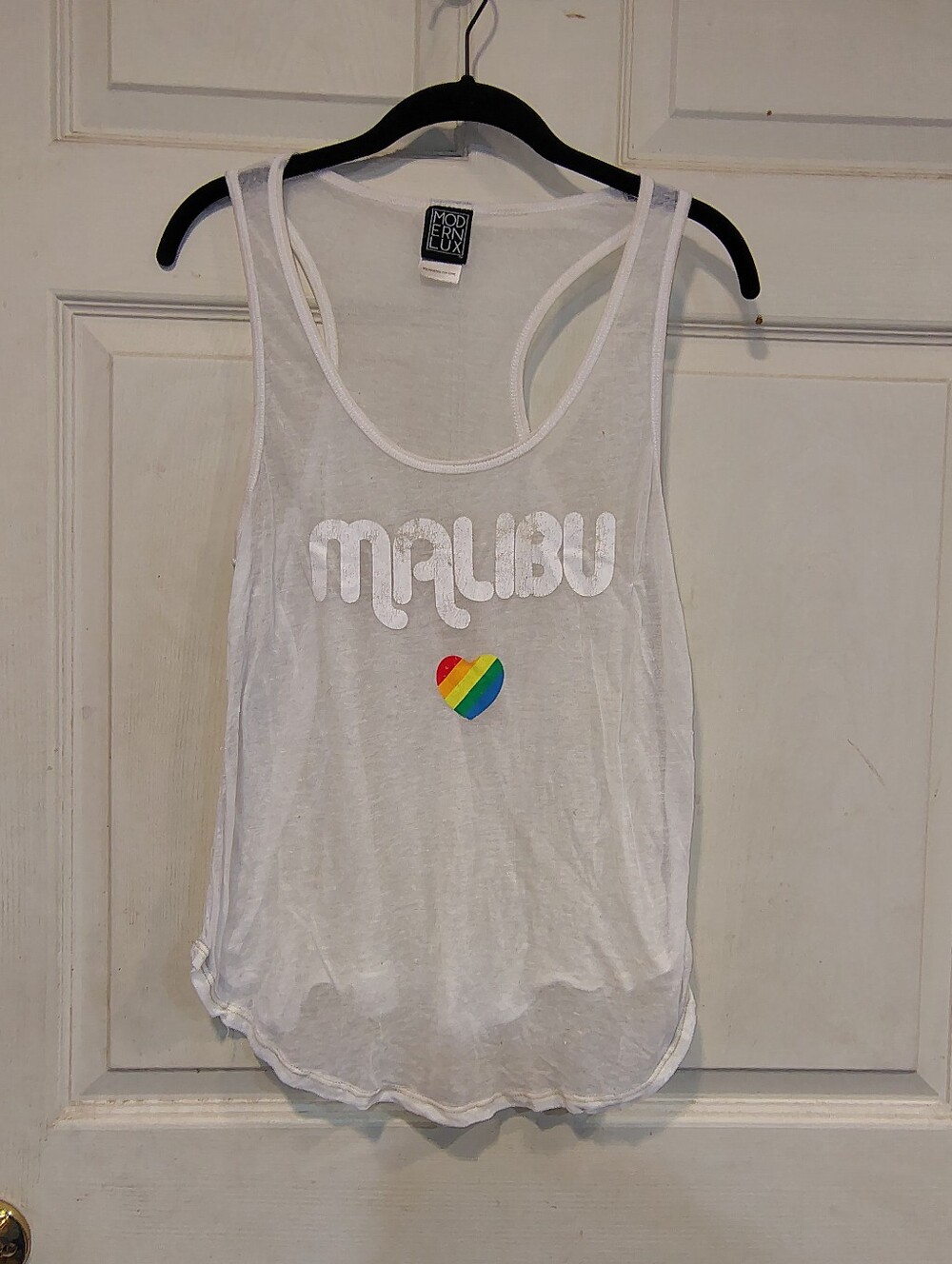 ModernLux Women's Size M White Malibu Rainbow Heart Tank Top